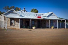 The Broad Arrow Tavern - north of Kalgoorlie, WA - [Click for a Larger Image]